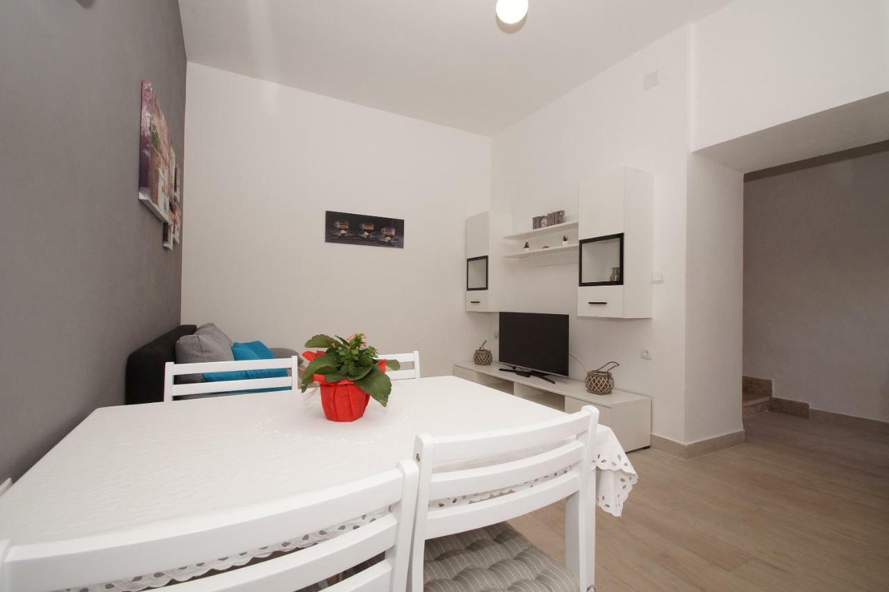 Apartment Vedro Korčula Eksteriør bilde